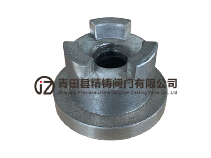 D2螺母與銅螺母的對(duì)比，無(wú)論是耐腐蝕性，耐熱性，機(jī)械強(qiáng)度性能等都要遠(yuǎn)遠(yuǎn)勝于傳統(tǒng)的銅螺母